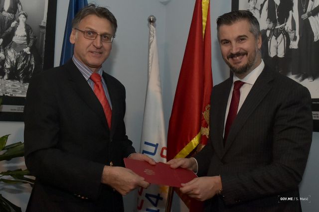 Aleksandar Pejovic sa ambasadorom BiH 003